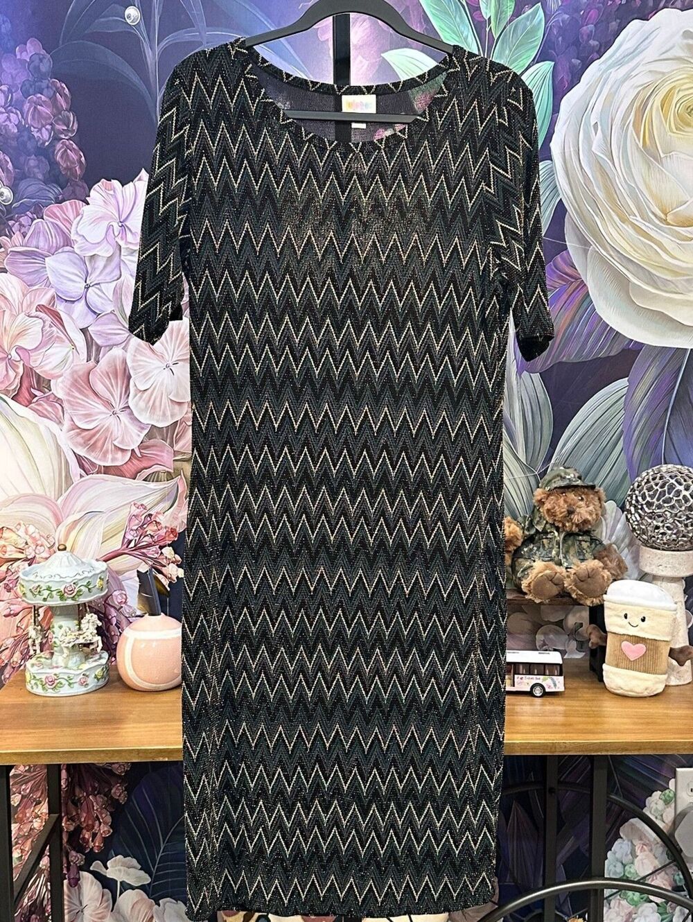 LuLaRoe L Midi Stretch Dress Geometric Chevron Metallic Finish Pencil Silhouette